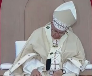 Francis-Bergoglio Asleep