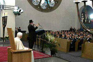 Benedict-Ratzinger Participate