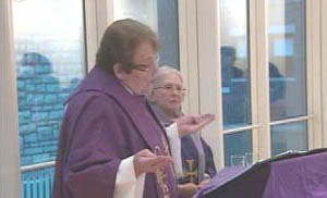 Presbyteress Simulates Mess