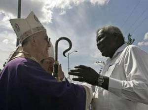 Tarcisio Bertone & Communist Estaban Lazo