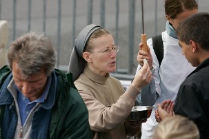 Eucharistic Ministress