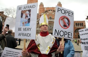 Anti-Ratzinger Pickets
