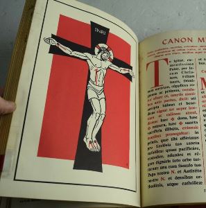 New Latin Mess Missal